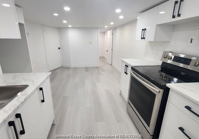 989-oak-avenue-windsor-ontario-26008285