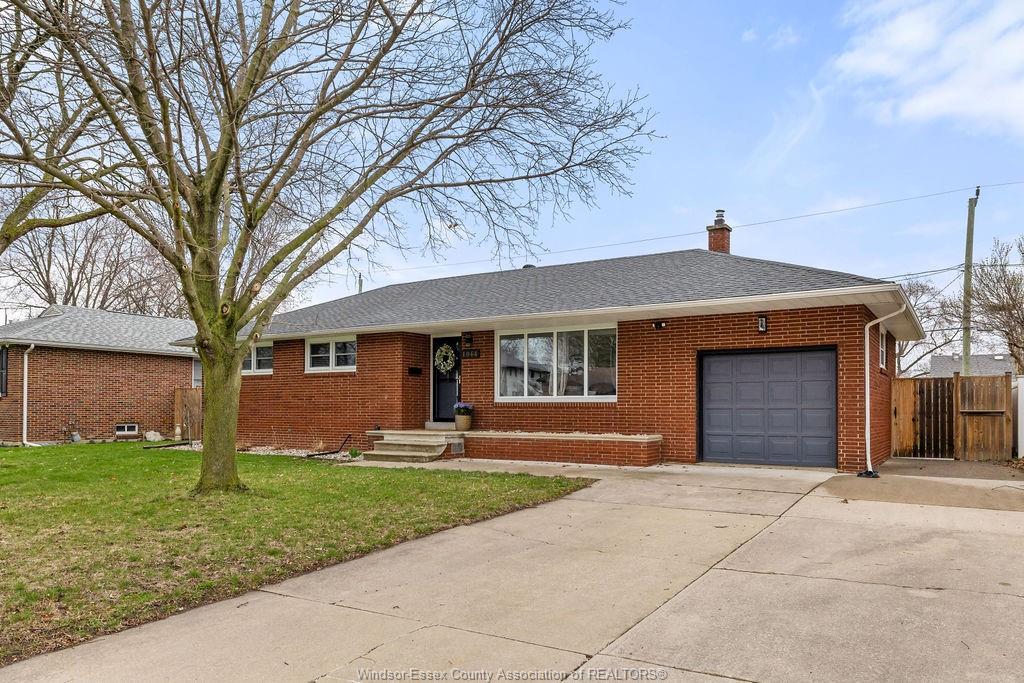 1064-virginia-avenue-windsor-ontario-26008320