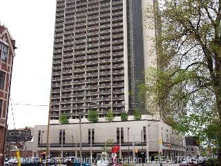 150-park-windsor-ontario-26008332