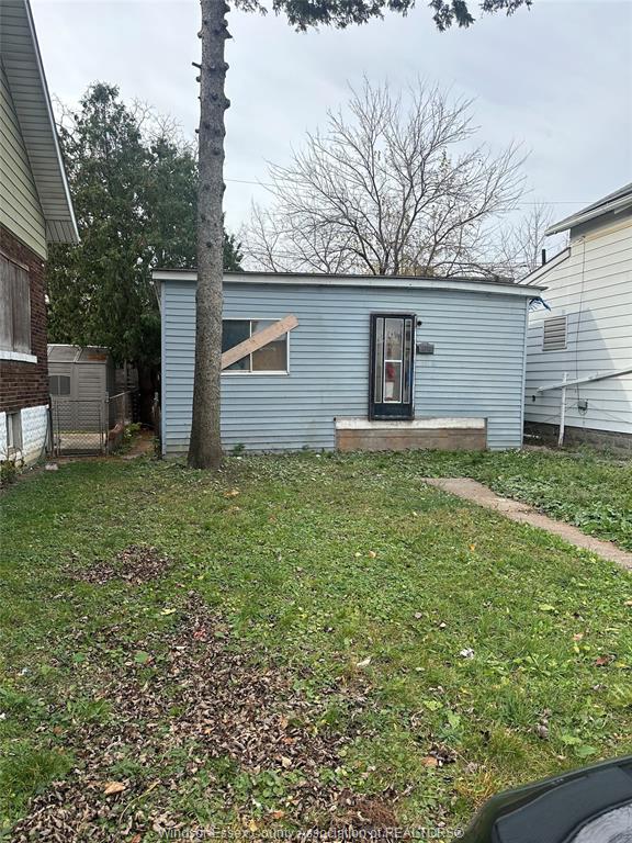 1679-highland-windsor-ontario-26008349