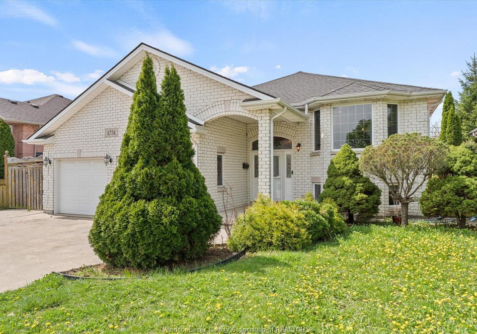 1751-rankin-windsor-ontario-26008359