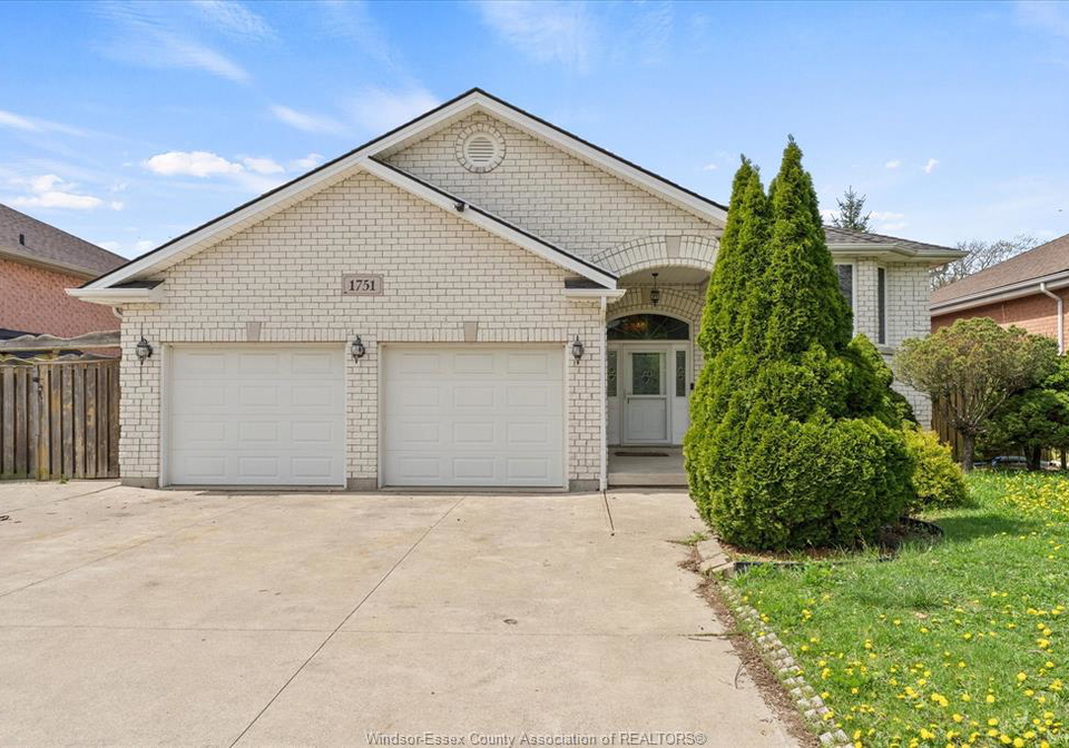 1751-rankin-windsor-ontario-26008359