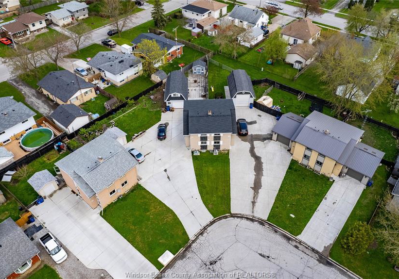 14-vanier-tilbury-ontario-26008383