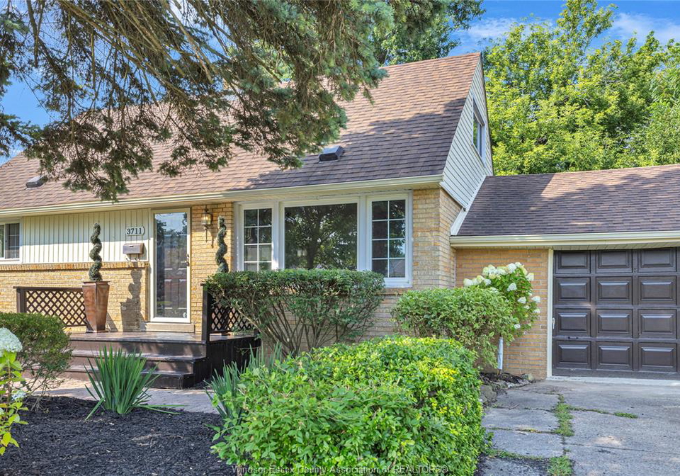 3711-dandurand-drive-windsor-ontario-26008410