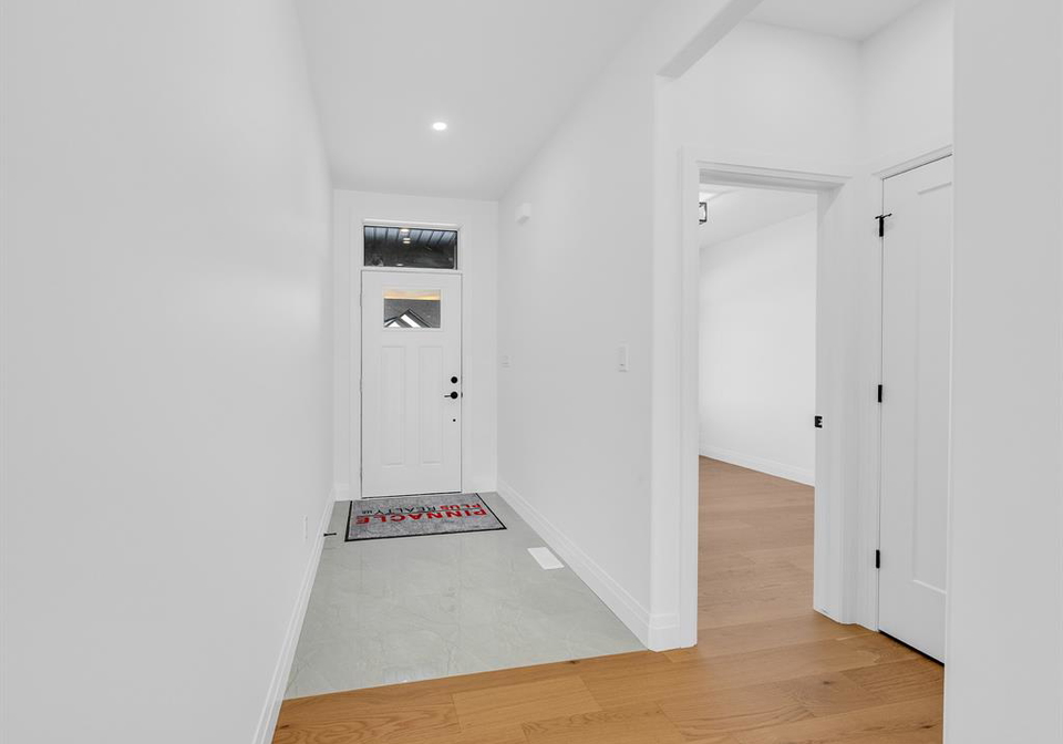 2626-barkley-avenue-windsor-ontario-26008454