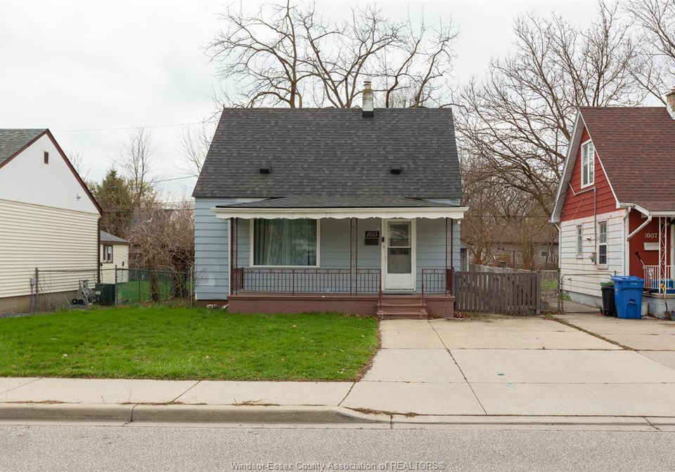 1015-partington-avenue-windsor-ontario-26008479