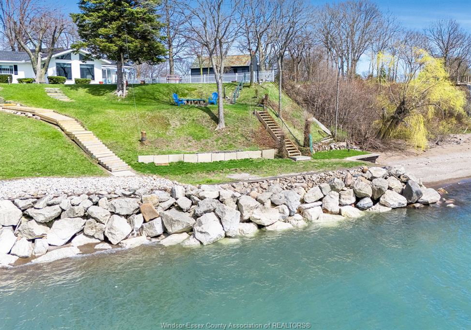 187-cooks-road-essex-ontario-26008483