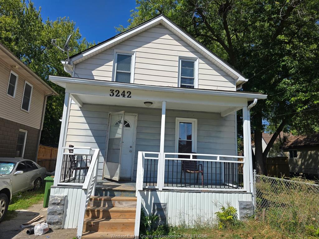 3242-baby-street-windsor-ontario-26008528