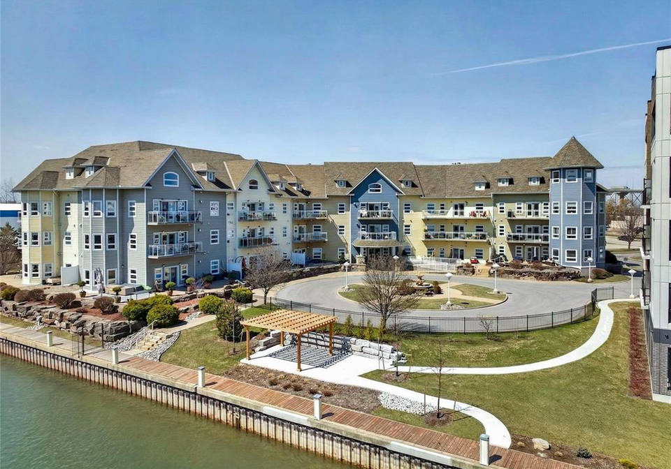 1550-venetian-boulevard-point-edward-ontario-26008543