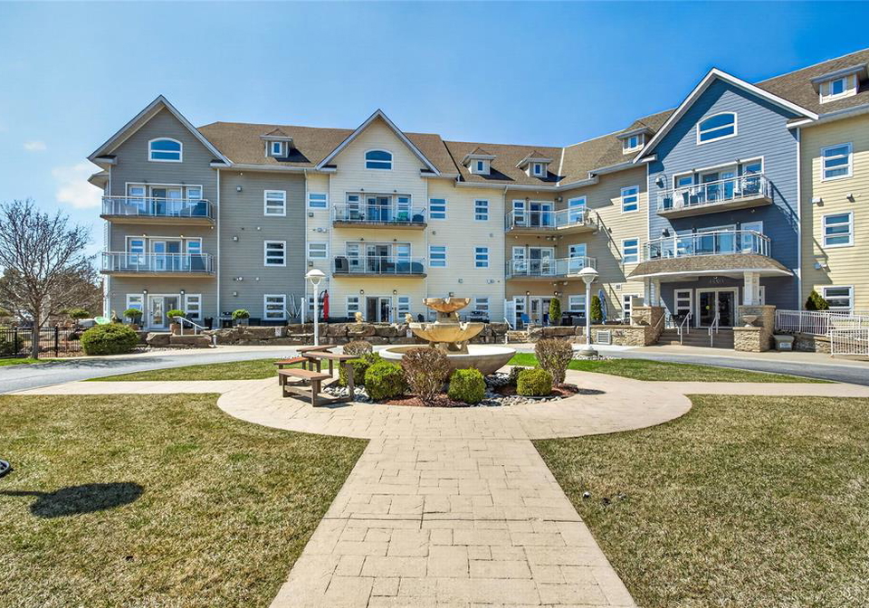 1550-venetian-boulevard-point-edward-ontario-26008543