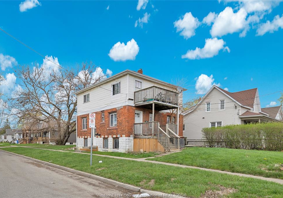 1398-rooney-windsor-ontario-26008561