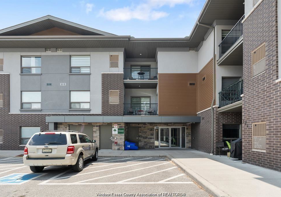 5840-newman-lasalle-ontario-26008584