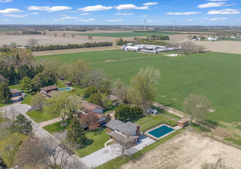 40-woodside-avenue-amherstburg-ontario-26008585