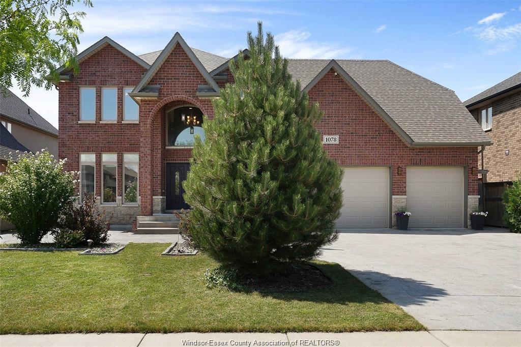1078-charlotte-crescent-lakeshore-ontario-26008587