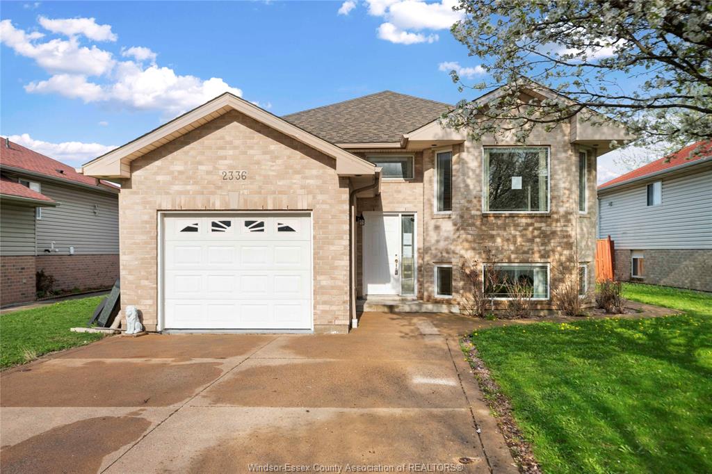 2336-radcliff-avenue-windsor-ontario-26008599