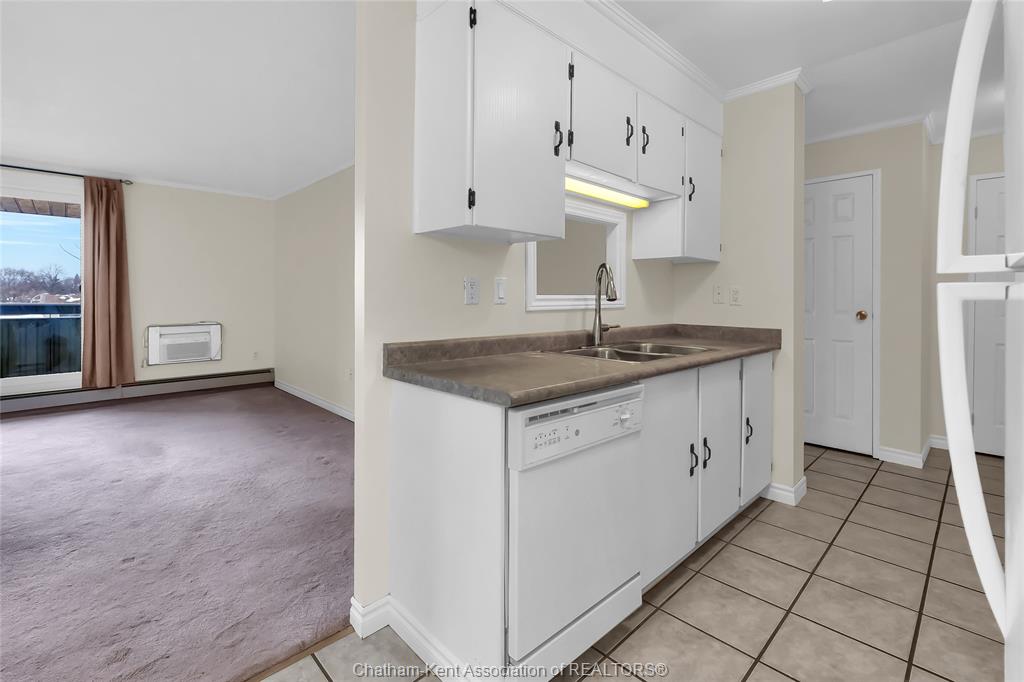 975-grand-avenue-west-chatham-ontario-26008710