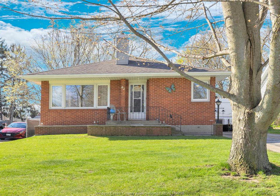 42-grace-leamington-ontario-26008809
