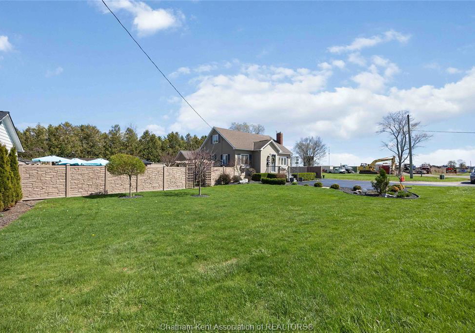851-murray-street-wallaceburg-ontario-26008818