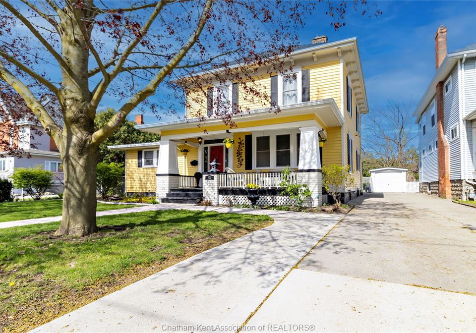 335-wellington-street-west-chatham-ontario-26008838