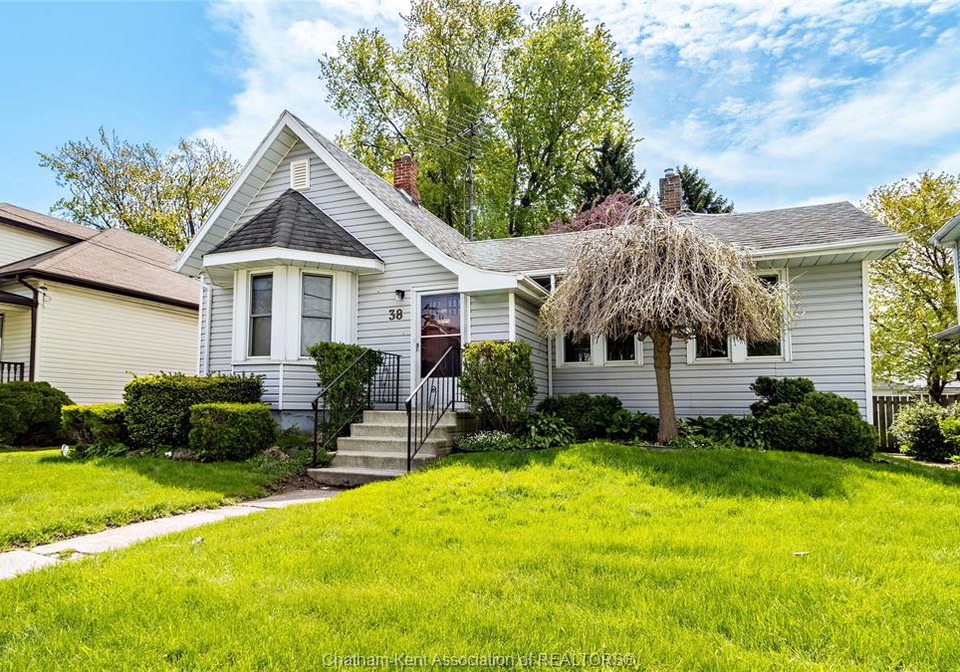 38-barthe-street-chatham-ontario-26008840
