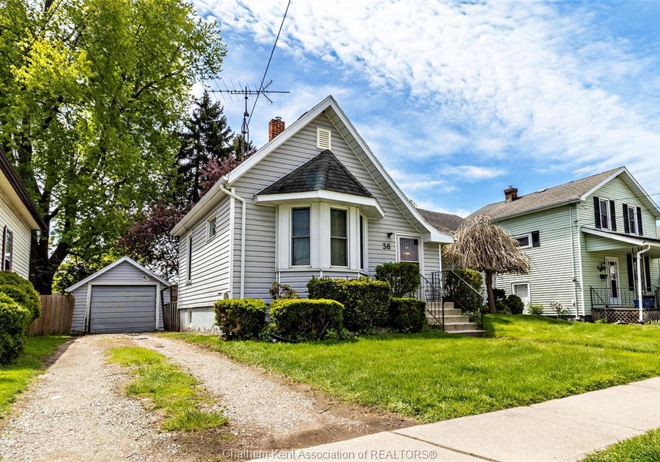 38-barthe-street-chatham-ontario-26008840