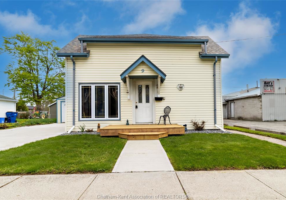 9-woods-street-chatham-ontario-26008841