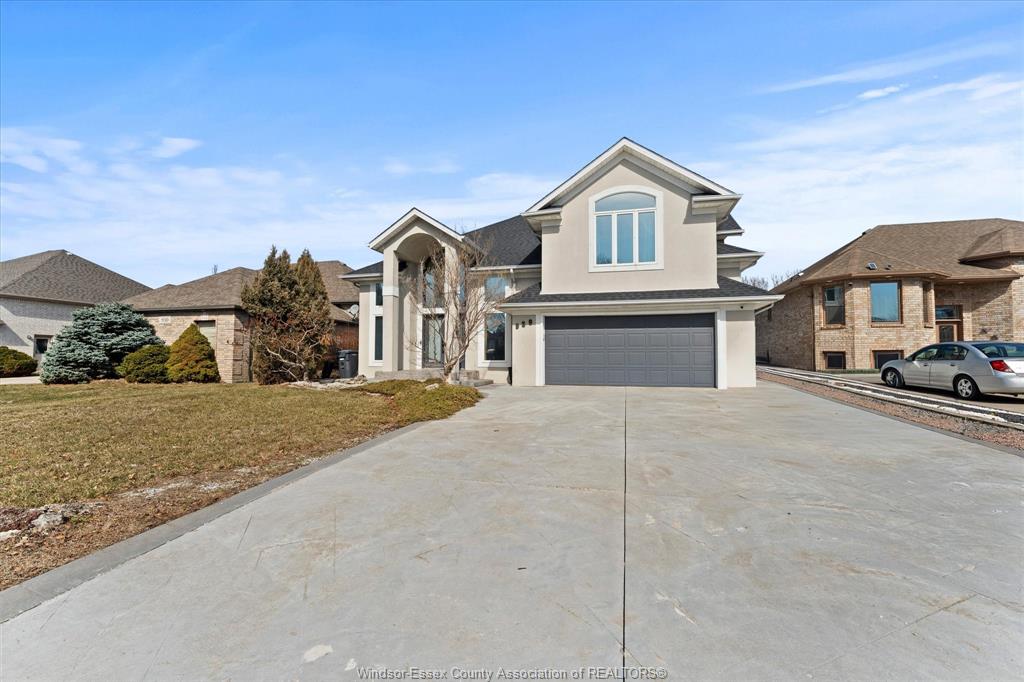 938-nova-windsor-ontario-26008903