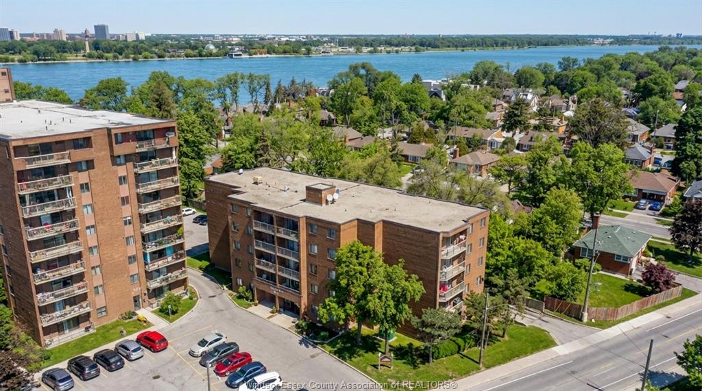 3950-wyandotte-street-windsor-ontario-26008927