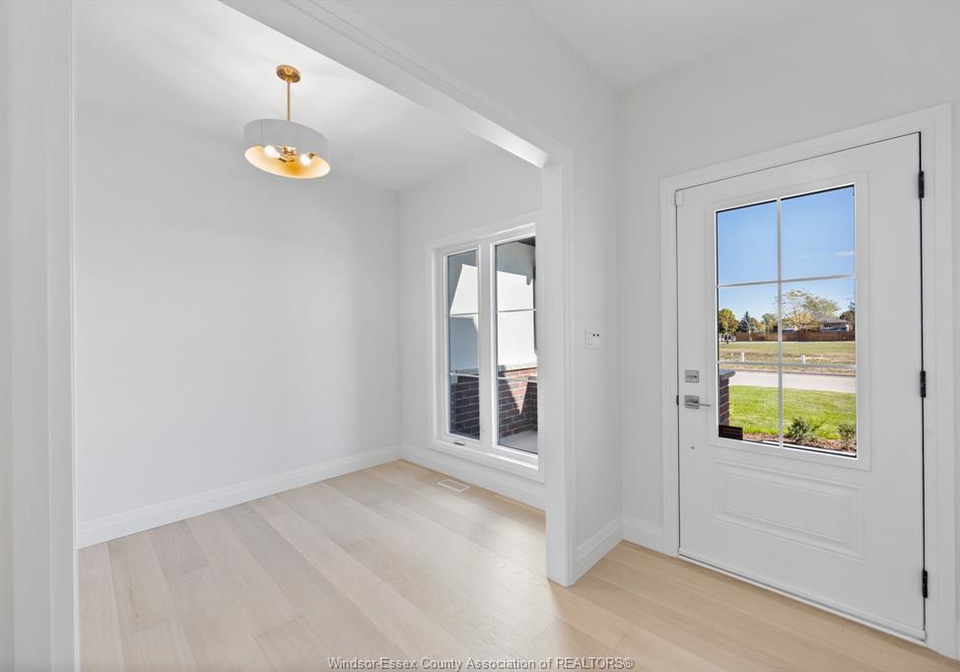 107-erie-isle-court-amherstburg-ontario-26008947