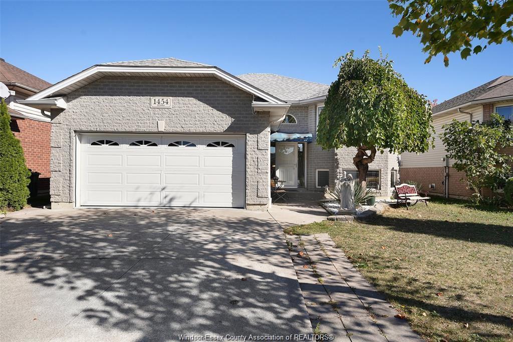 1454-clover-avenue-windsor-ontario-26008996