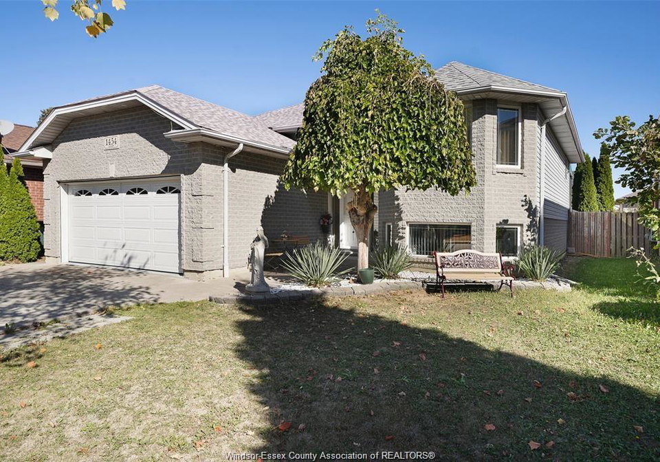 1454-clover-avenue-windsor-ontario-26008996