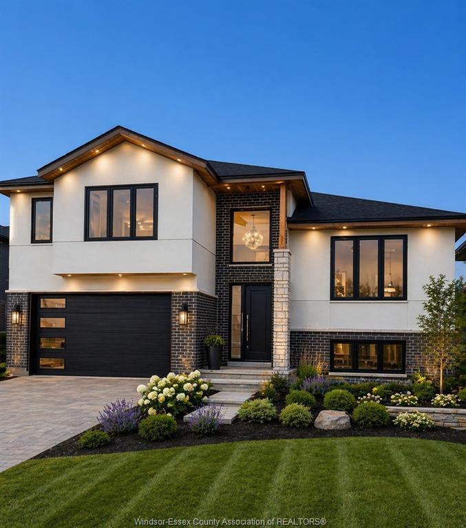 8352-annie-amherstburg-ontario-26009000