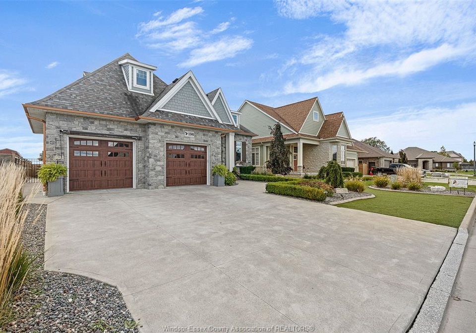 196-francis-court-belle-river-ontario-26009026