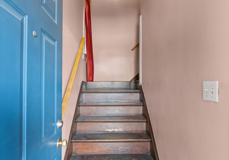 1560-1562-dougall-avenue-windsor-ontario-26009031