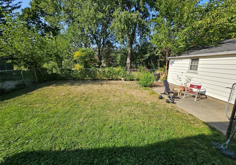 1040-kennedy-drive-west-windsor-ontario-26009062