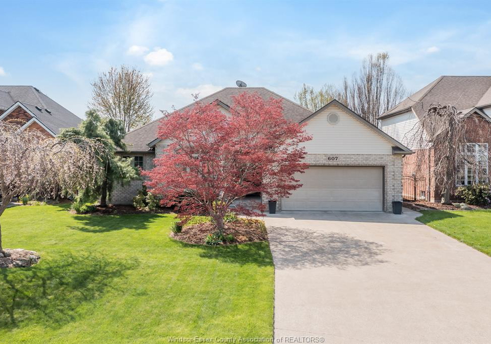 607-george-kennedy-lakeshore-ontario-26009069