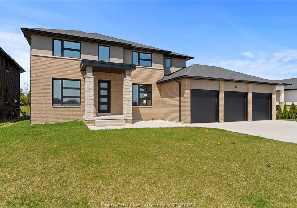22-gregory-avenue-kingsville-ontario-26009095