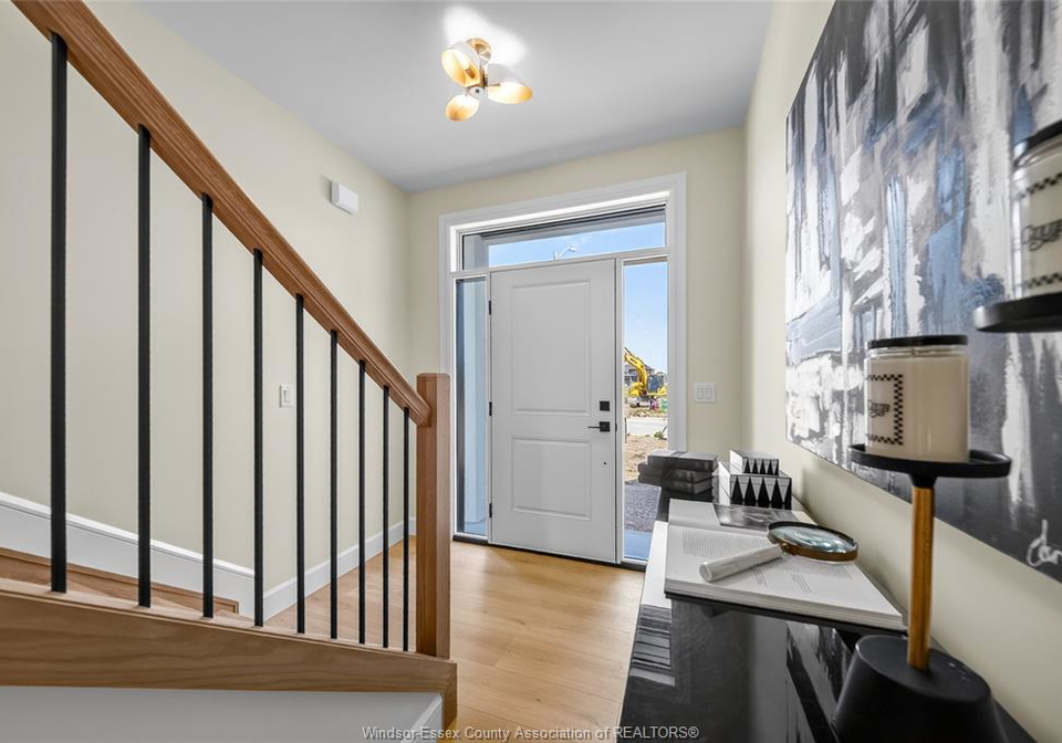 519-fletcher-lakeshore-ontario-26009131