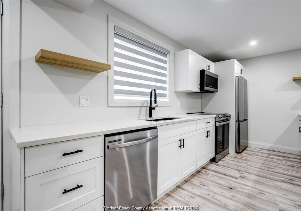241-robinson-avenue-essex-ontario-26009152
