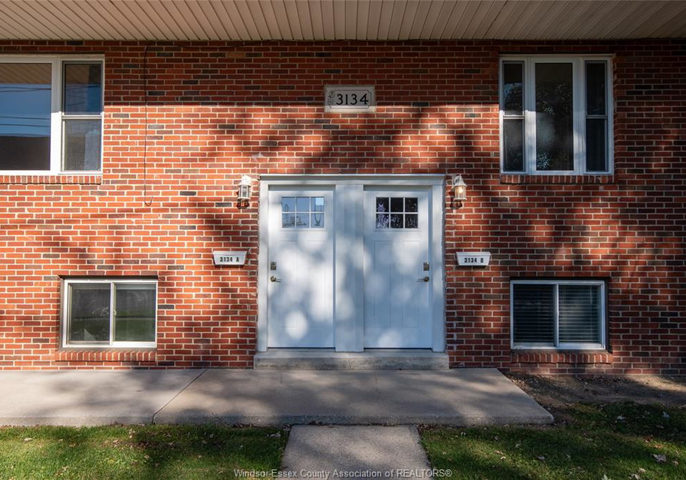 3134-riberdy-windsor-ontario-26009154