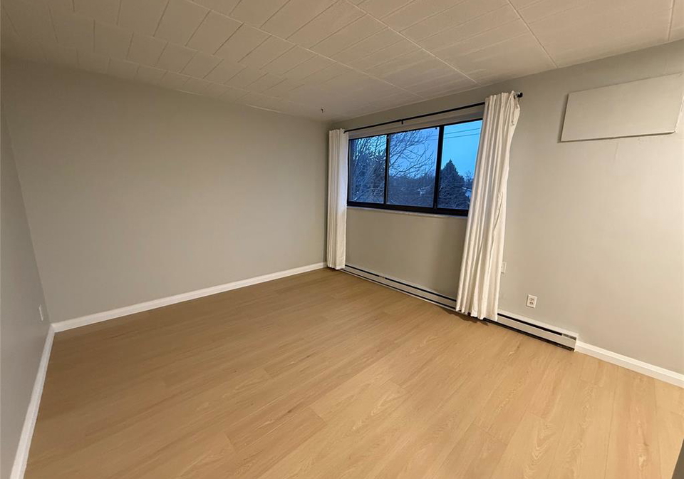 1547-pelletier-windsor-ontario-26009167