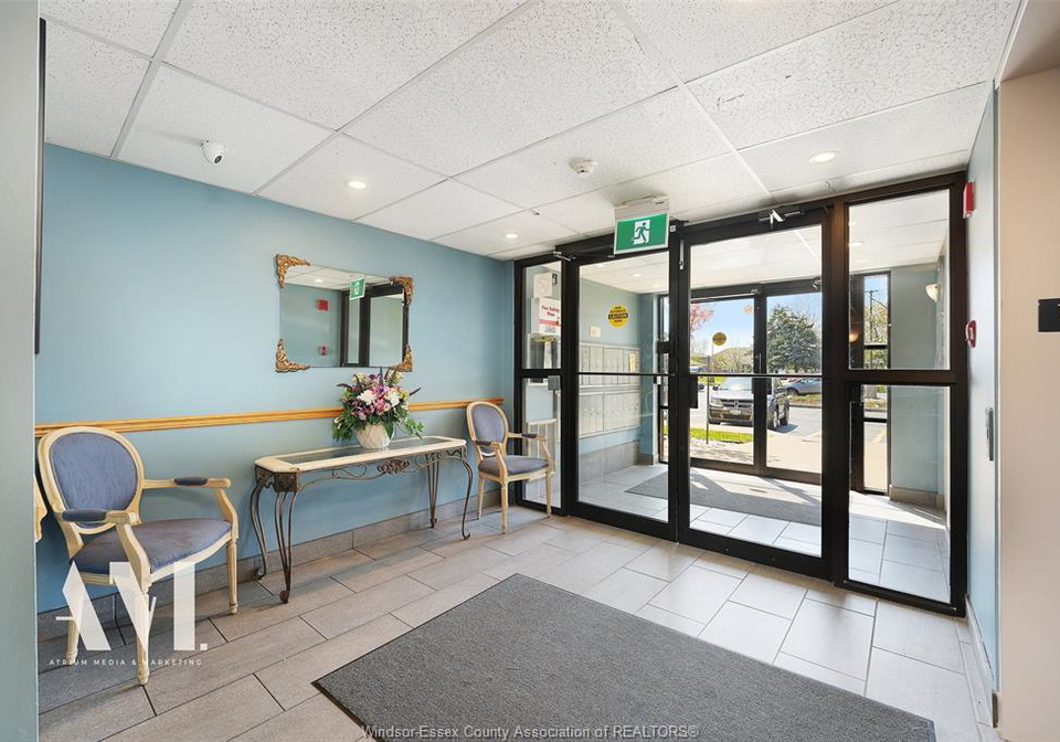 401-grand-marais-road-west-windsor-ontario-26009229