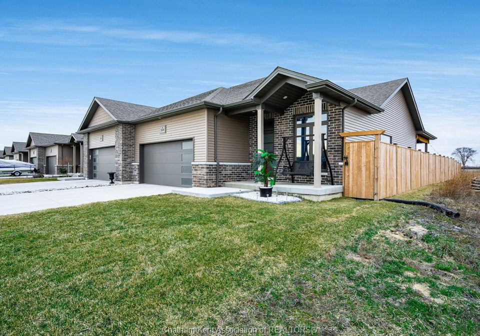 304-horizon-lane-chatham-ontario-26009230