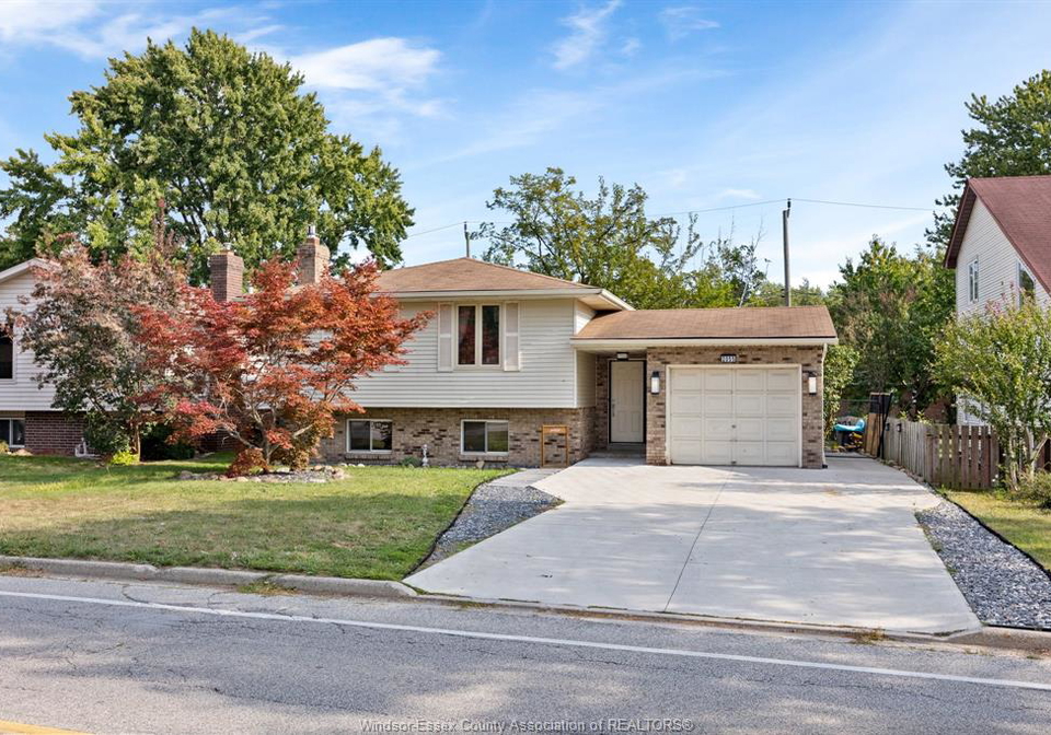 2055-grand-marais-road-west-windsor-ontario-26009235