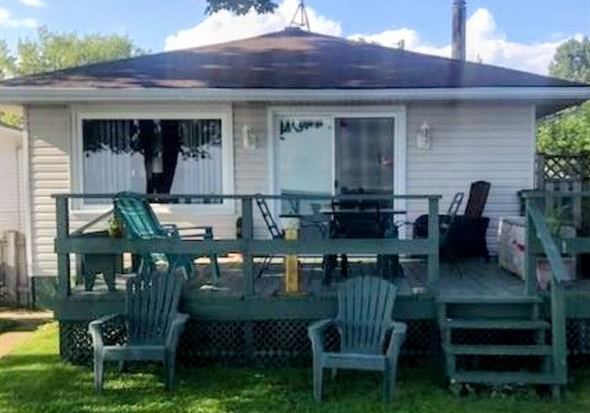 523-lypps-beach-colchester-ontario-26009237