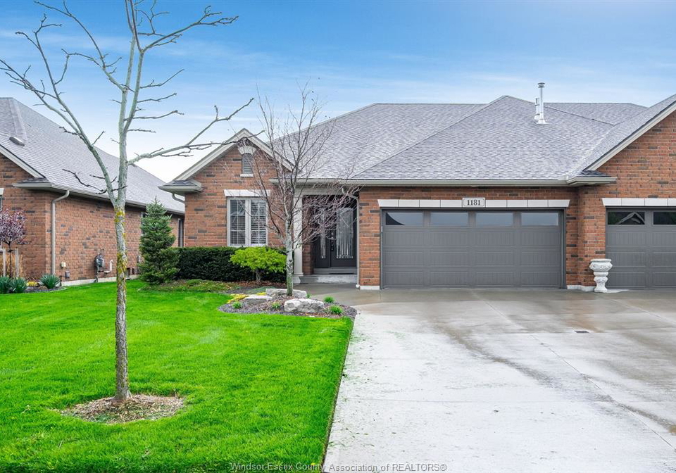 1181-hayes-lasalle-ontario-26009247