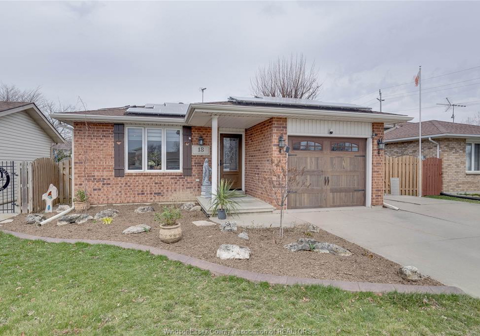 18-azar-avenue-tilbury-ontario-26009300