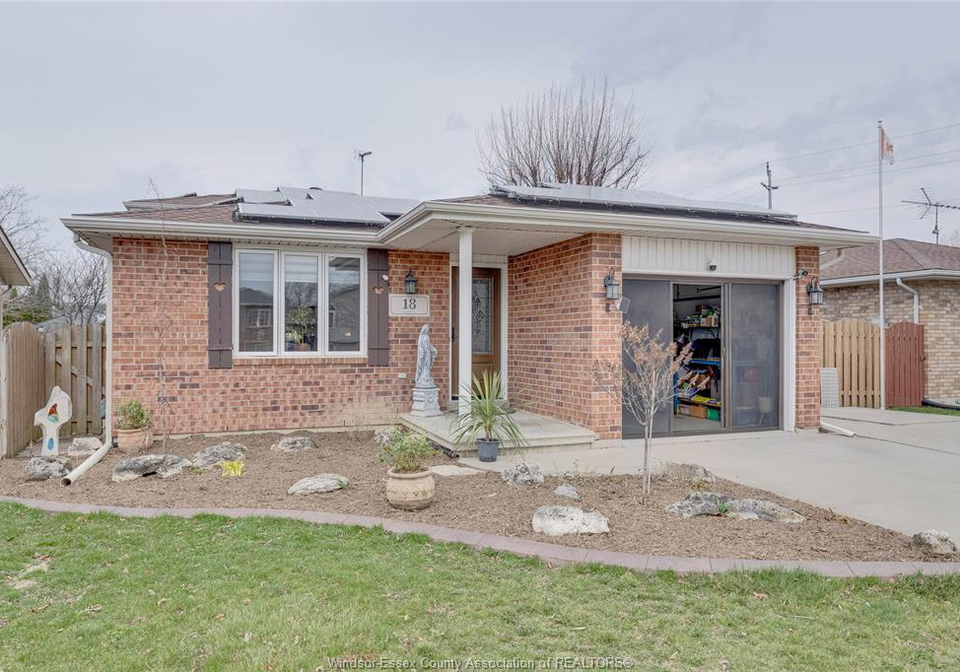 18-azar-avenue-tilbury-ontario-26009300