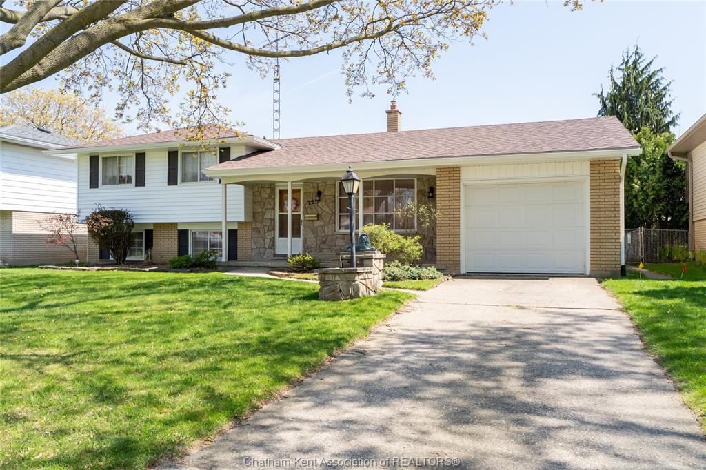 22-pembroke-crescent-chatham-ontario-26009305