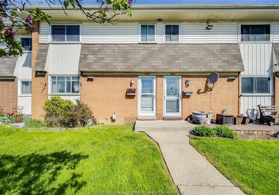 2693-meadowbrook-lane-windsor-ontario-26009340